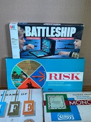 Vintage 1970’s Board Game Lot Monopoly Life Risk Battleship Clue Backgammon