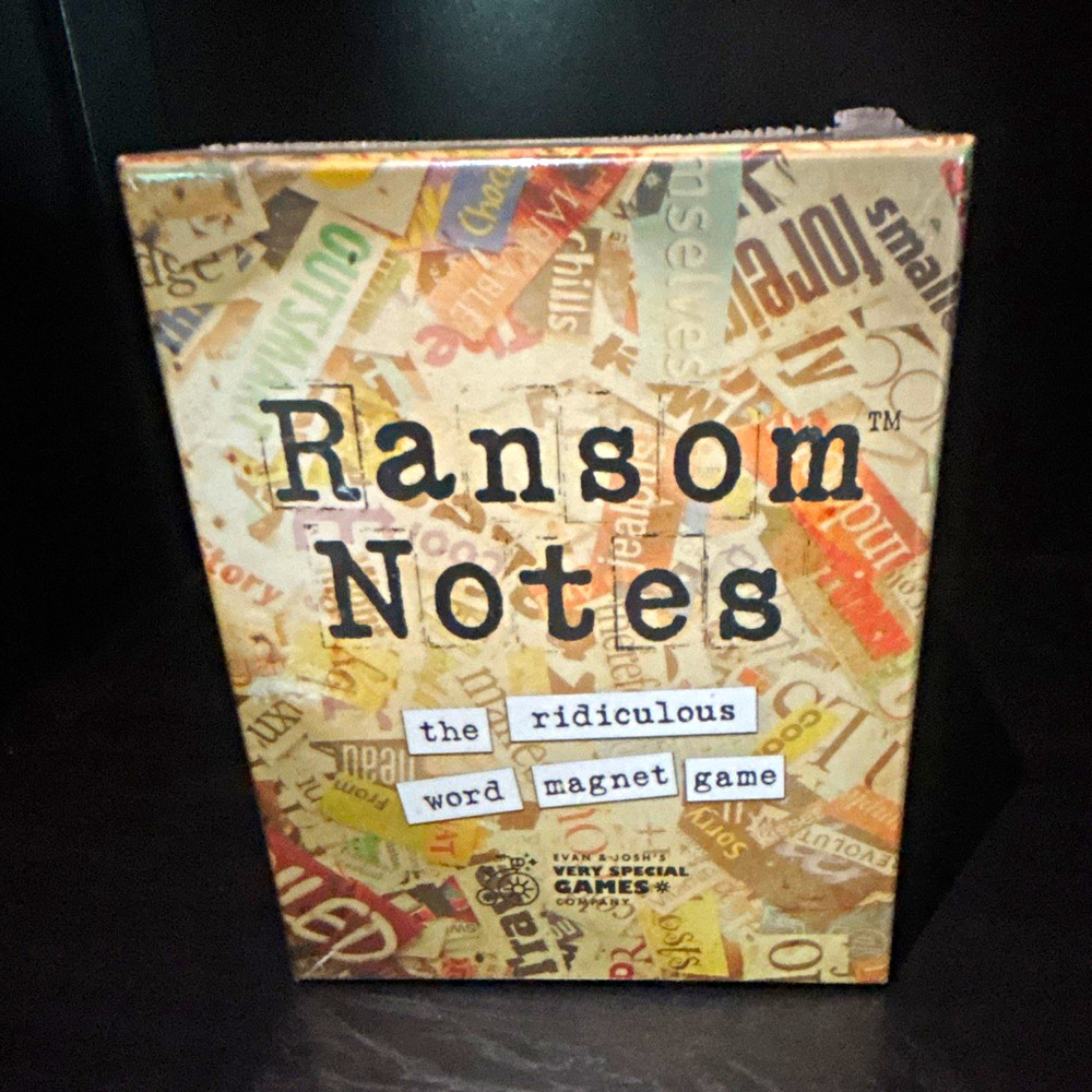 Very Special Games Ransom Notes Word Party Game, Magnetic, 3+ Players, 15+