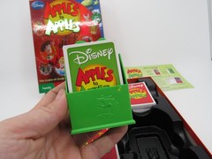 Disney Apples to Apples Game COMPLETE Mattel 2009 Cards Family Party