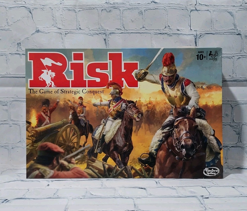 RISK Game of Strategic Conquest Board Game 2015 Edition Complete Unused Worn Box
