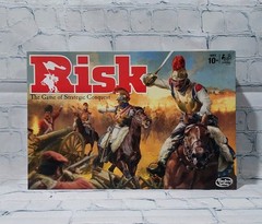 RISK Game of Strategic Conquest Board Game 2015 Edition Complete Unused Worn Box