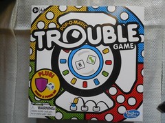 TROUBLE Pop-O-Matic Board Game-Plus Shield & Power Die-Ages: 5+ Hasbro Gaming