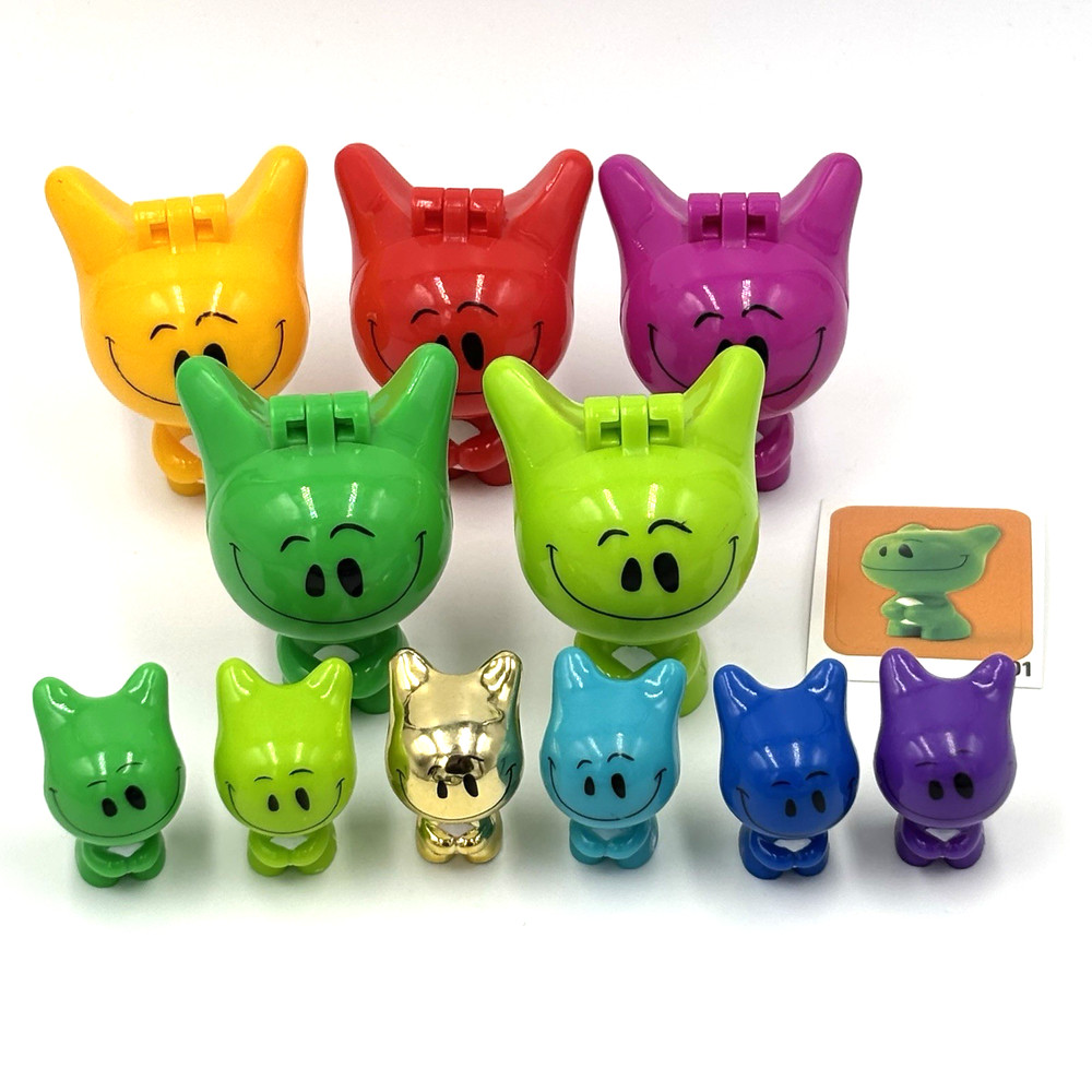 ULTIMATE MOSH COLLECTION Series 1 Number 1 Gogos Crazy Bones Gold Metropolis