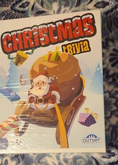 Christmas Trivia Game by Outset 2019 Family Fun for the Holidays🌲12 Years +++