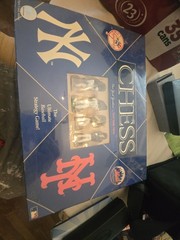 USAopoly Baseball Chess Game New York Yankees vs New York Mets NEW