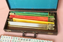 Vintage Non Fading Cardinal Mah Jongg Set Faux Alligator Case 152 Tiles 5 Racks