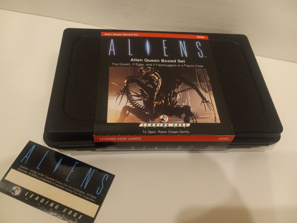 Leading Edge Games ALIENS QUEEN Fig #20303 25mm metal miniature boxed set