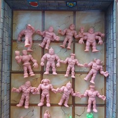 Vintage Mattel M.U.S.C.L.E Mega Match Game 1983 Arena w Figures Box Incomplete
