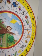 2007 Curious George Self Correcting Puzzle by Universal Complete Pre-owned