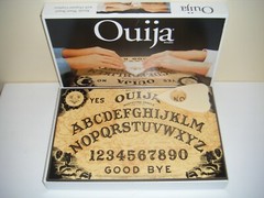 Ouija Board Mystifying Oracle 2017 by Hasbro Gaming