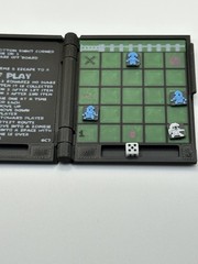 Zombies Pocket-Sized Magnetic Game