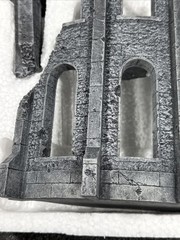 HALL OF HEROES THE BROKEN FACADE BATTLEFIELD IN A BOX