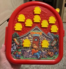 Vintage 1990- Milton Bradley MEMORY Spin & Match Game!