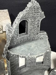 HALL OF HEROES THE BROKEN FACADE BATTLEFIELD IN A BOX