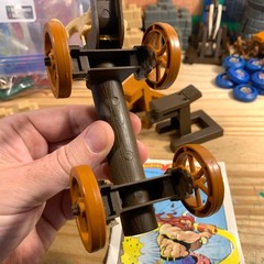 Gigantic lot of Vintage 1983 Lakeside Crossbows and Catapults – See Description