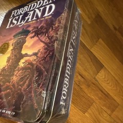 Gamewright Forbidden Island Board Game Tin 2-4 Players (Brand New)