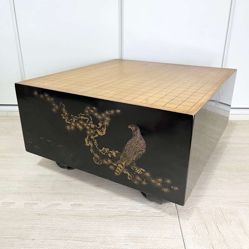Vintage Go Board IGO Game Black Lacquer Finish Gold Maki-e Legs Luxury Japan