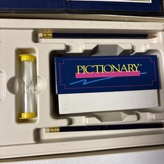 PICTIONARY 1993 Classic Game of Quick Draw Complete