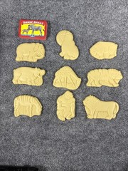 Fisher Price 2001 Barnum’s Animals Crackers Card Game Matching & Memory COMPLETE