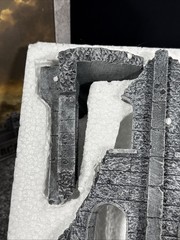 HALL OF HEROES THE BROKEN FACADE BATTLEFIELD IN A BOX