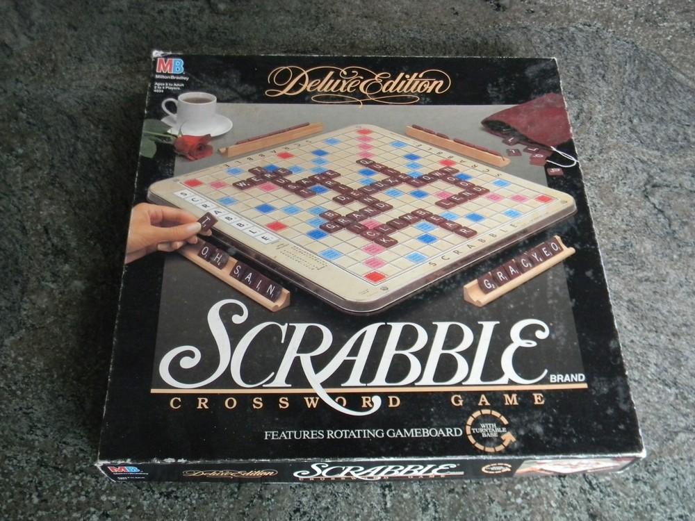 Milton Bradley 4034 Scrabble Deluxe Edition Board Game