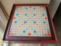 Milton Bradley 4034 Scrabble Deluxe Edition Board Game