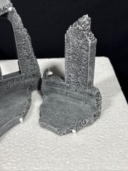 HALL OF HEROES THE BROKEN FACADE BATTLEFIELD IN A BOX