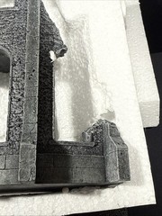 HALL OF HEROES THE BROKEN FACADE BATTLEFIELD IN A BOX