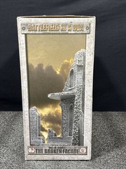 HALL OF HEROES THE BROKEN FACADE BATTLEFIELD IN A BOX