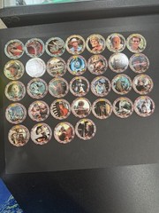 Lot of 32 Pogs Jurassic Park From 1993 SkyCaps by Skybox