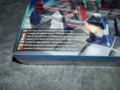 Thinkfun Laser Chess The Beam Directing Strategy Game New Sealed