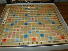 Scrabble Deluxe Edition 1989 Rotating Turntable Mahogany Tiles Complete