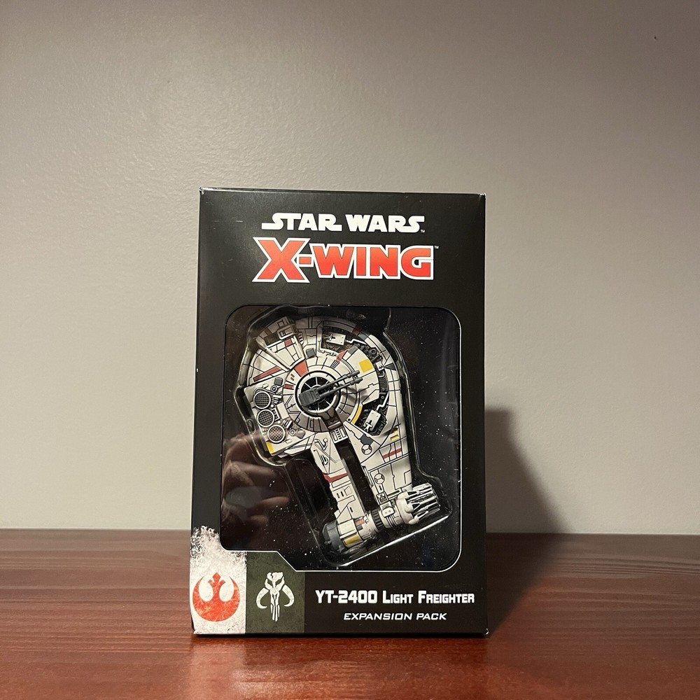 Star Wars X-Wing Miniatures Game – YT-2400 Light Freighter Expansion Pack