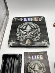 Pirates of the Caribbean The Game of Life Collector’s Edition Tin COMPLETE 2004