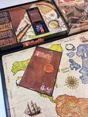 Risk The Game of Strategic Conquest Board Game – 100% Complete in VG Condition
