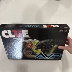 Clue: Alien Vs Predator (Hasbro Family Board Game, 2016) 100% Complete RARE