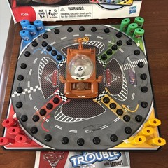 Hasbro Disney Pixar Cars 2 Pop-O-Matic Trouble Game With Mater Complete Box