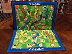 Chutes & Ladders Game: Classic board game fun for all ages (USED)