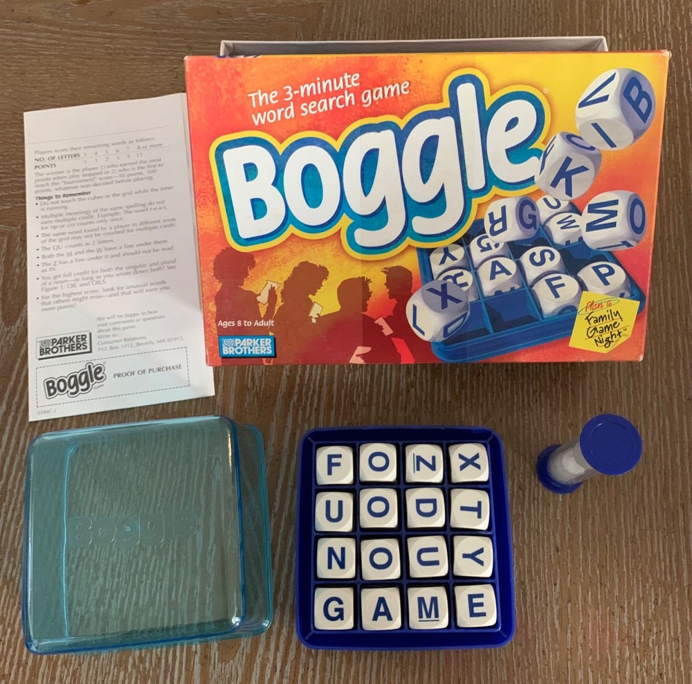 Parker Brothers BOGGLE Game For 2+ Players Ages 8 to Adult 1999 great condition
