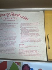 Vintage 1981 Parker Brothers Strawberry Shortcake in Big Apple City Board Game