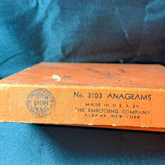 EYE REST ANAGRAMS PRE-SCRABBLE GAME EMBOSSED YELLOW VTG 1930s TEACHING TOY 3103