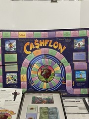 CASHFLOW Investing 101 Board Game Rich Dad Poor Dad Robert Kiyosaki + More Media