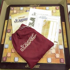 Milton Bradley 4034 Scrabble Deluxe Edition Board Game