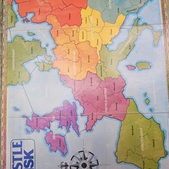 1990 Risk & Castle Risk Parker Brothers – Incomplete Set for Parts/Repair