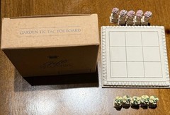 Avon Gift Collection Garden Tic Tac Toe Board Complete Floral Resin Game w/ Box