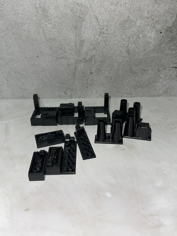 2009 Monopoly City – Replacement Black Building Pieces