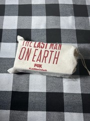 Jenga Style Travel Game /Promo For Last Man On Earth Fox Tv Show 5.5” Set