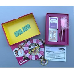 The Clueless Party Game Complete W Fluffy Pen 90s Movie Trivia 17+ NEW open box