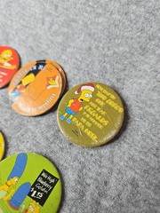 The Simpsons Pickers Lot Of 102 Pogs Tazos Magic Box 2005 Espanol / Ingles