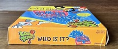 Looney Tunes Who Is It Kids Game Pressman 2010 New